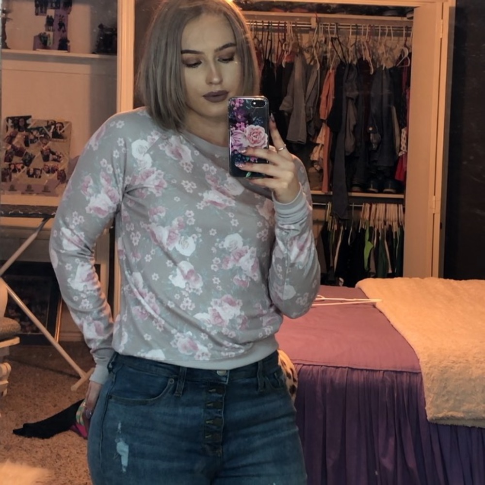 Floral shirt!